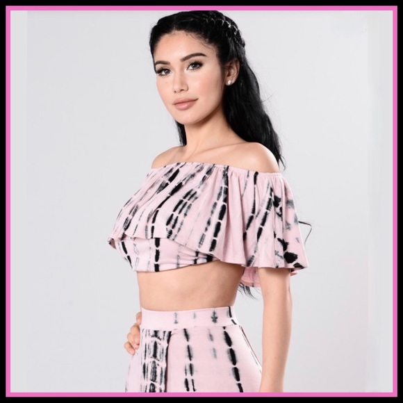 NWT FASHION NOVA TIE-DYE OFF-THE SHOULDER CROP - Picture 2 of 10